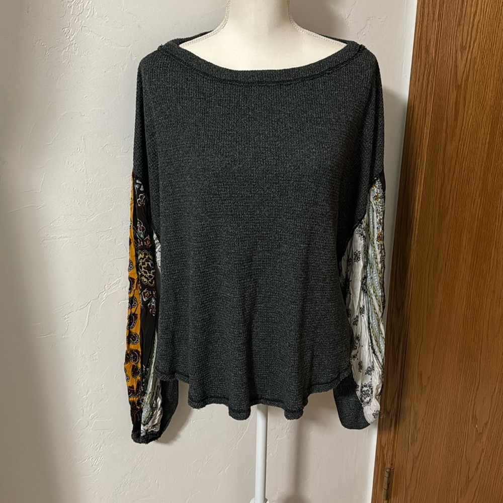 We the Free grey waffle knit balloon long sleeve top M